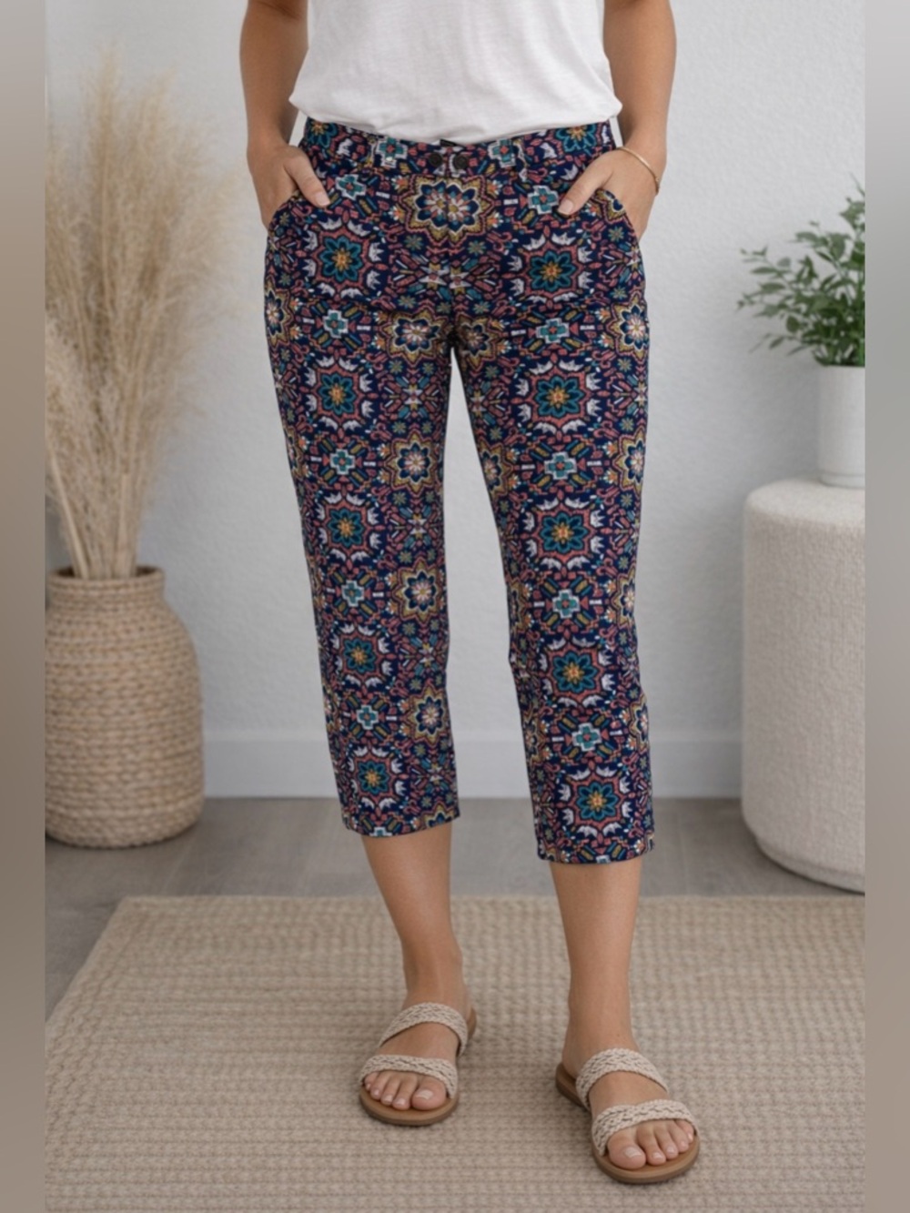 Lands' End Cropped Chino Pants 8P Mandala Tile Print Boho Capri